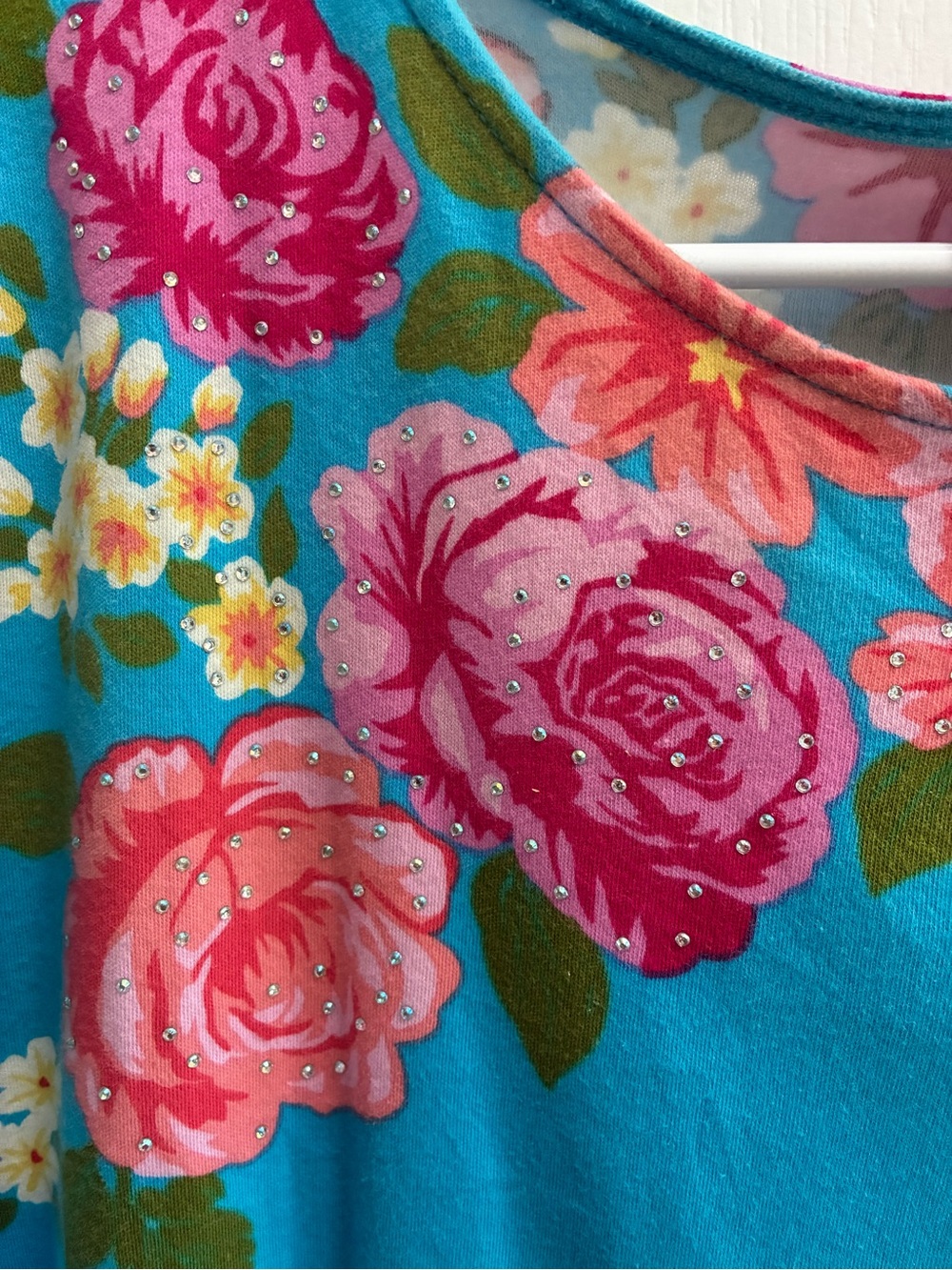 Quaker Factory Floral top Size Large - Picture 2 of 5